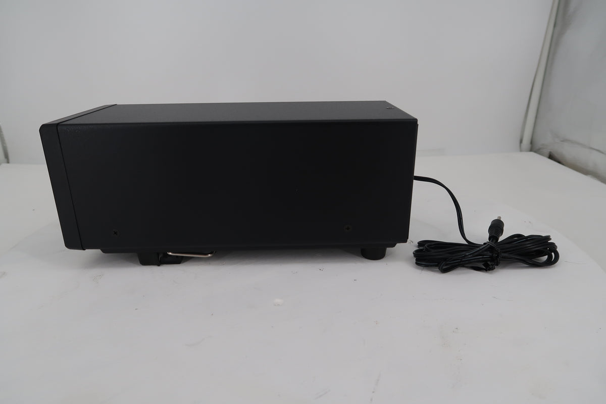 U20155 Used Icom SP-38 External Desk Speaker with Dust Cover