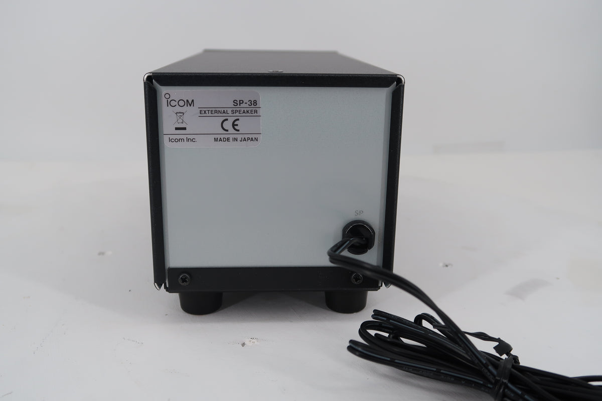 U20155 Used Icom SP-38 External Desk Speaker with Dust Cover