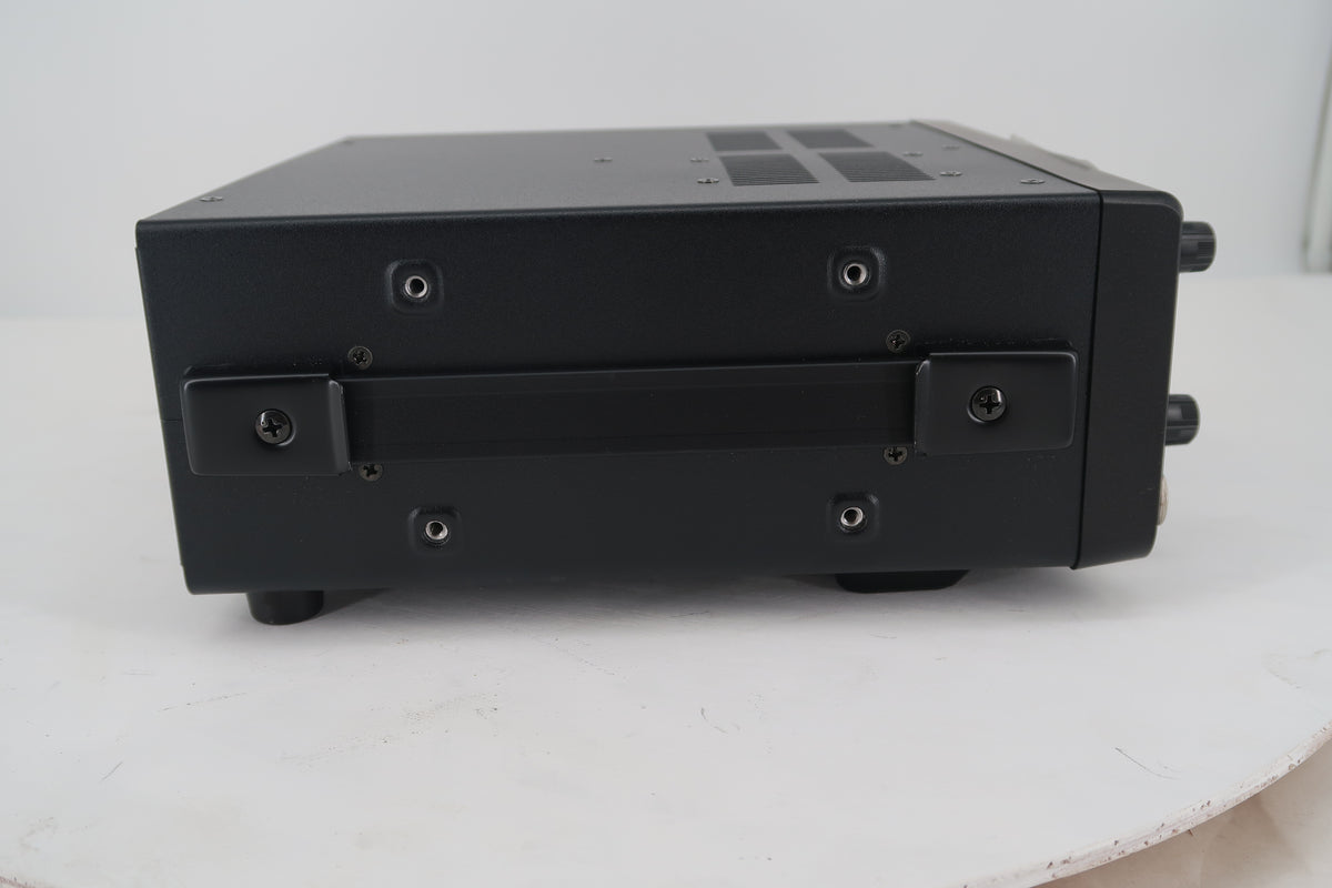 U20156 Used Icom IC-7300 HF/50MHz Transceiver with extras