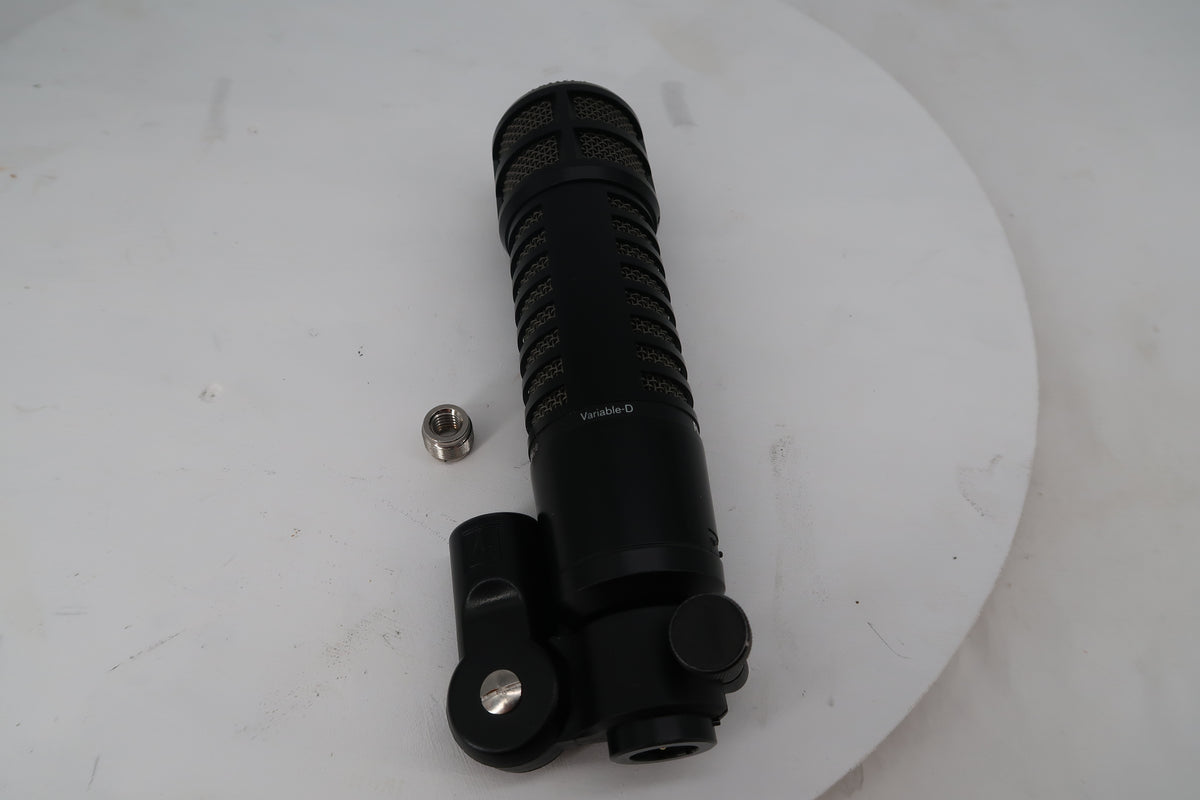 U20162 Used Electrovoice RE320 Variable‑D dynamic Vocal & Instrument Microphone in Carrying Case