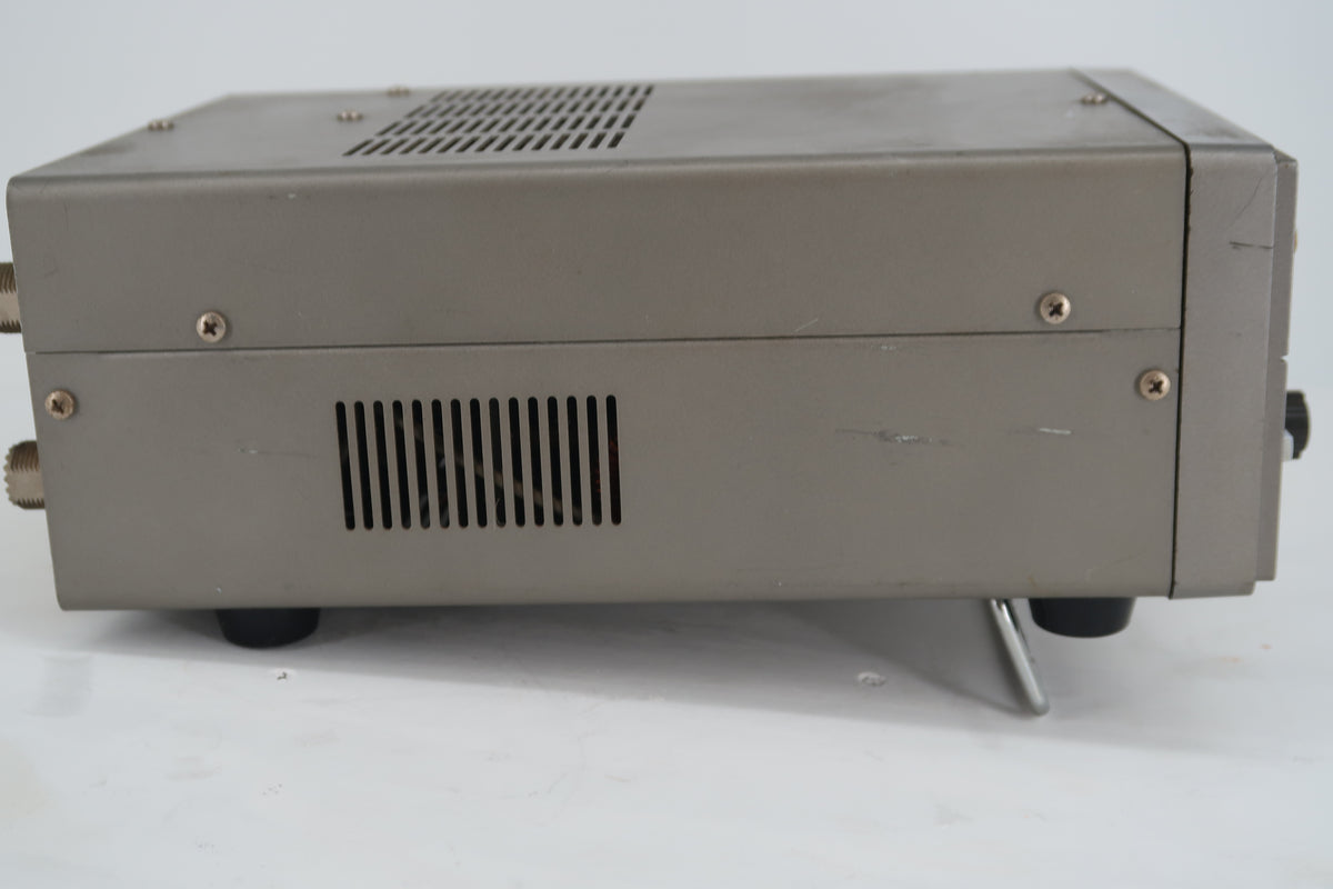 U20165 Used Kenwood AT-250 Automatic Antenna Tuner with cable