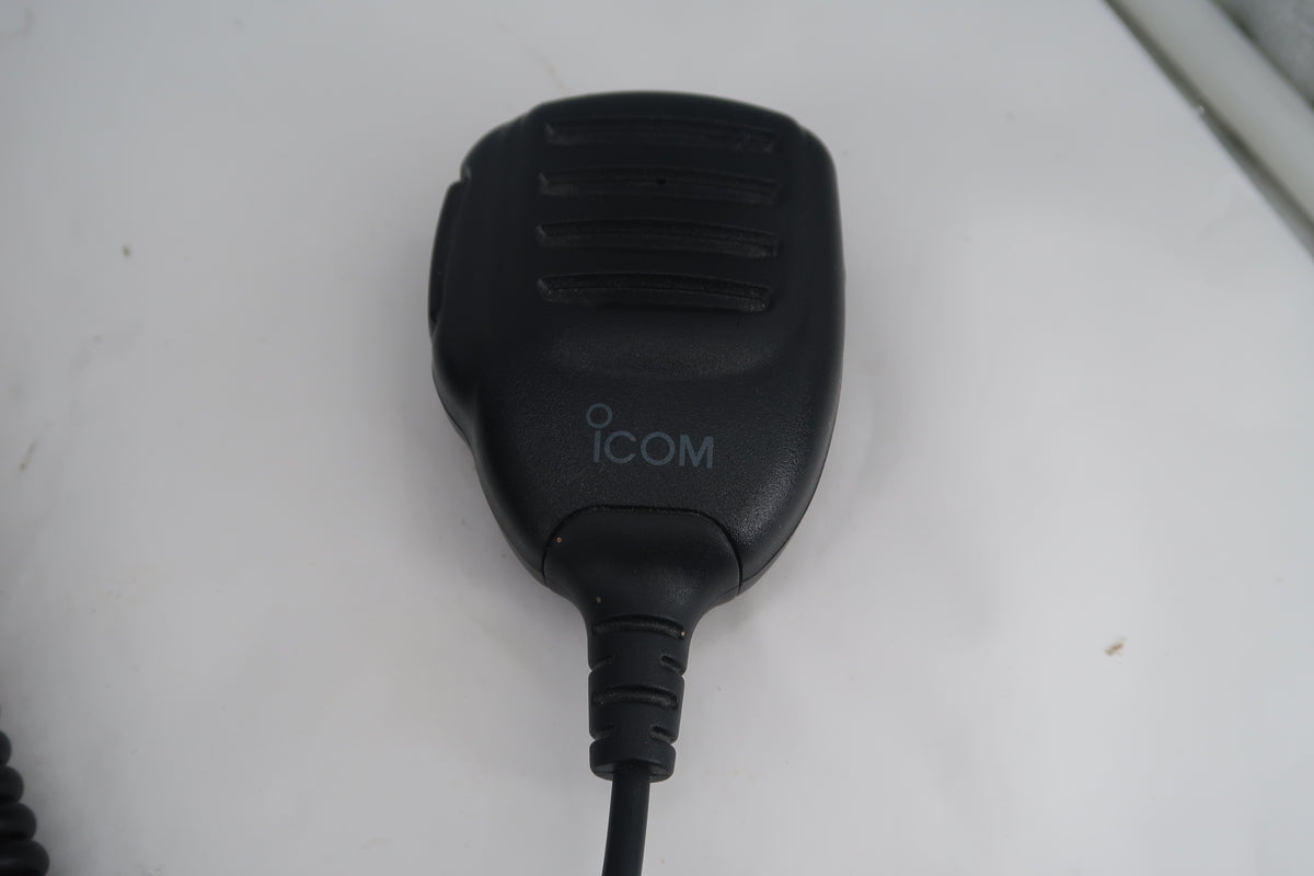 U20183 Used Icom Ic-7100 HF/VHF/UHF All Mode Transceiver in Protective Rolling Case