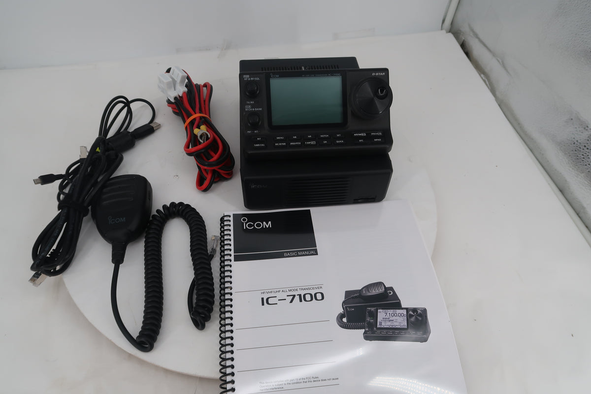 U20183 Used Icom Ic-7100 HF/VHF/UHF All Mode Transceiver in Protective Rolling Case