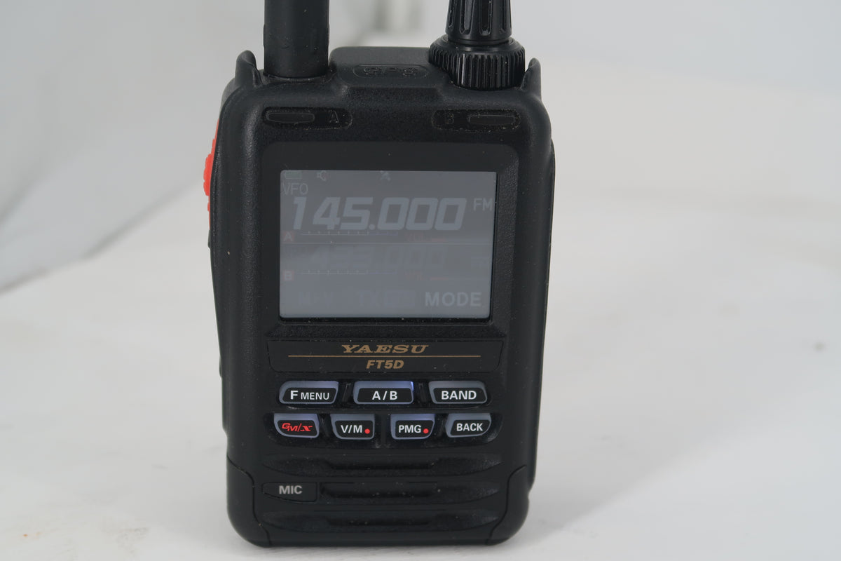 U20187 Used Yaesu FT5DR C4FM/FM 144/430MHz Dual Band Digital Handheld Transceiver