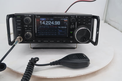 U20201 Used Icom IC-7300 HF/50MHz Transceiver w/Carry Handles