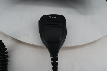 U20201 Used Icom IC-7300 HF/50MHz Transceiver w/Carry Handles