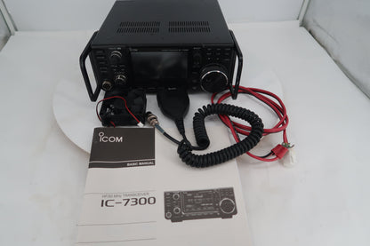U20201 Used Icom IC-7300 HF/50MHz Transceiver w/Carry Handles