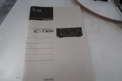 U20201 Used Icom IC-7300 HF/50MHz Transceiver w/Carry Handles
