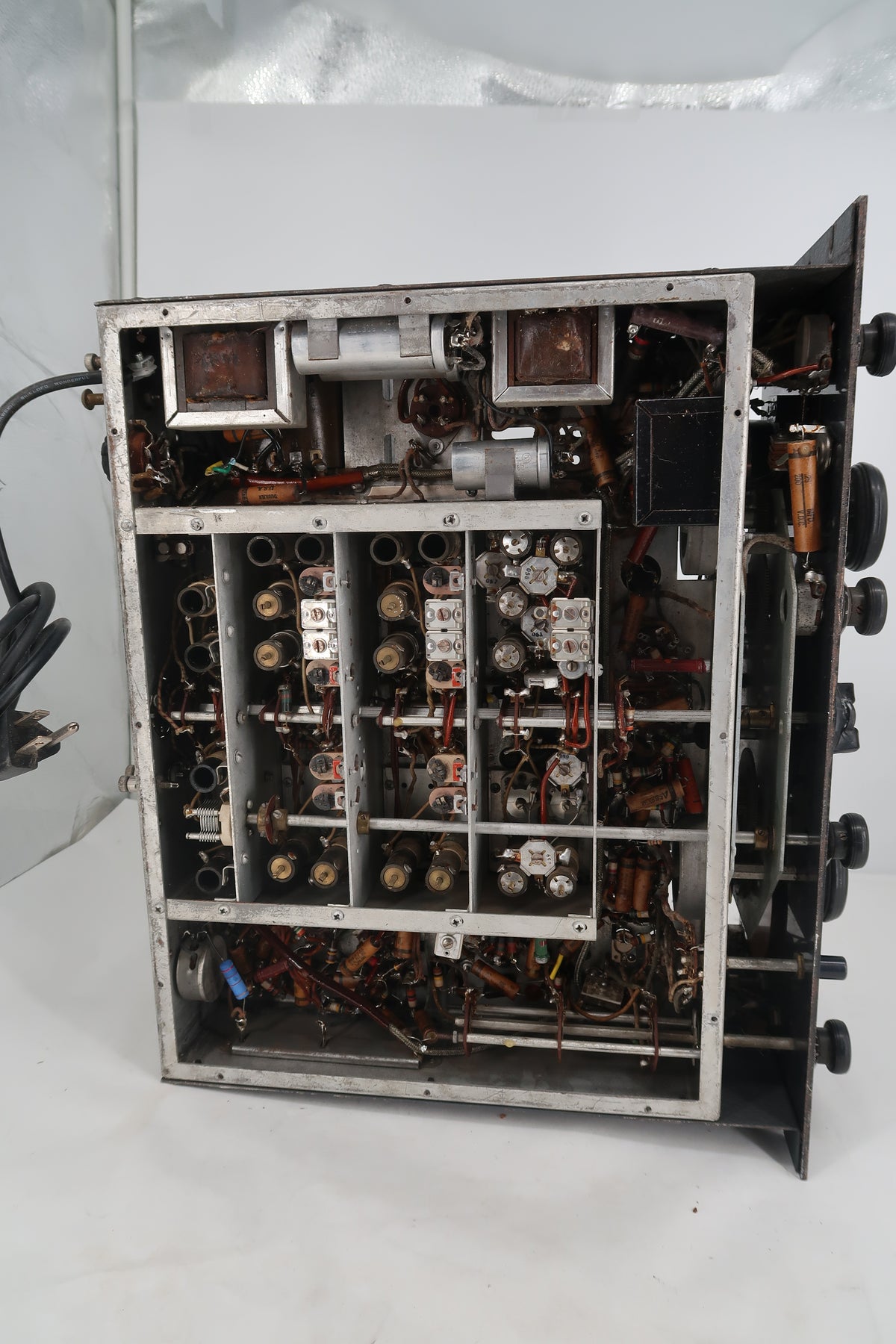U20202 AS-IS Hallicrafters Super SkyRider Model SX-28 Receiver