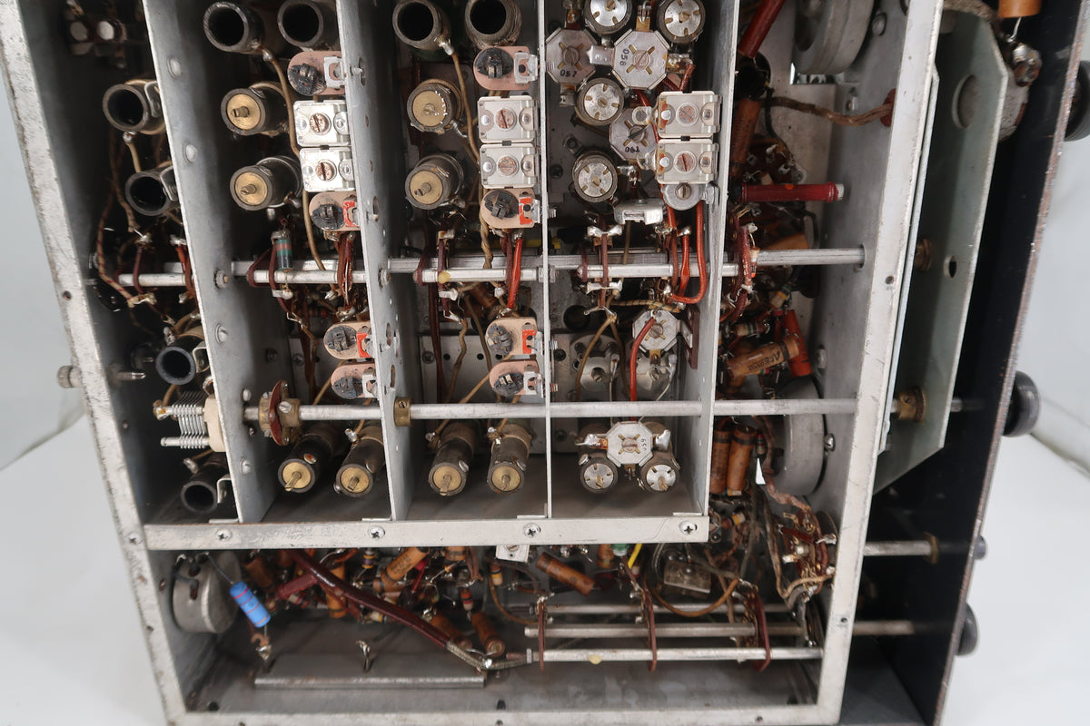 U20202 AS-IS Hallicrafters Super SkyRider Model SX-28 Receiver