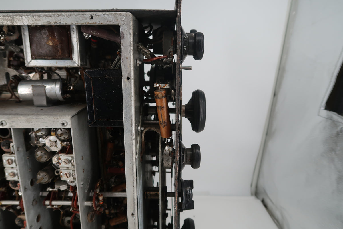 U20202 AS-IS Hallicrafters Super SkyRider Model SX-28 Receiver