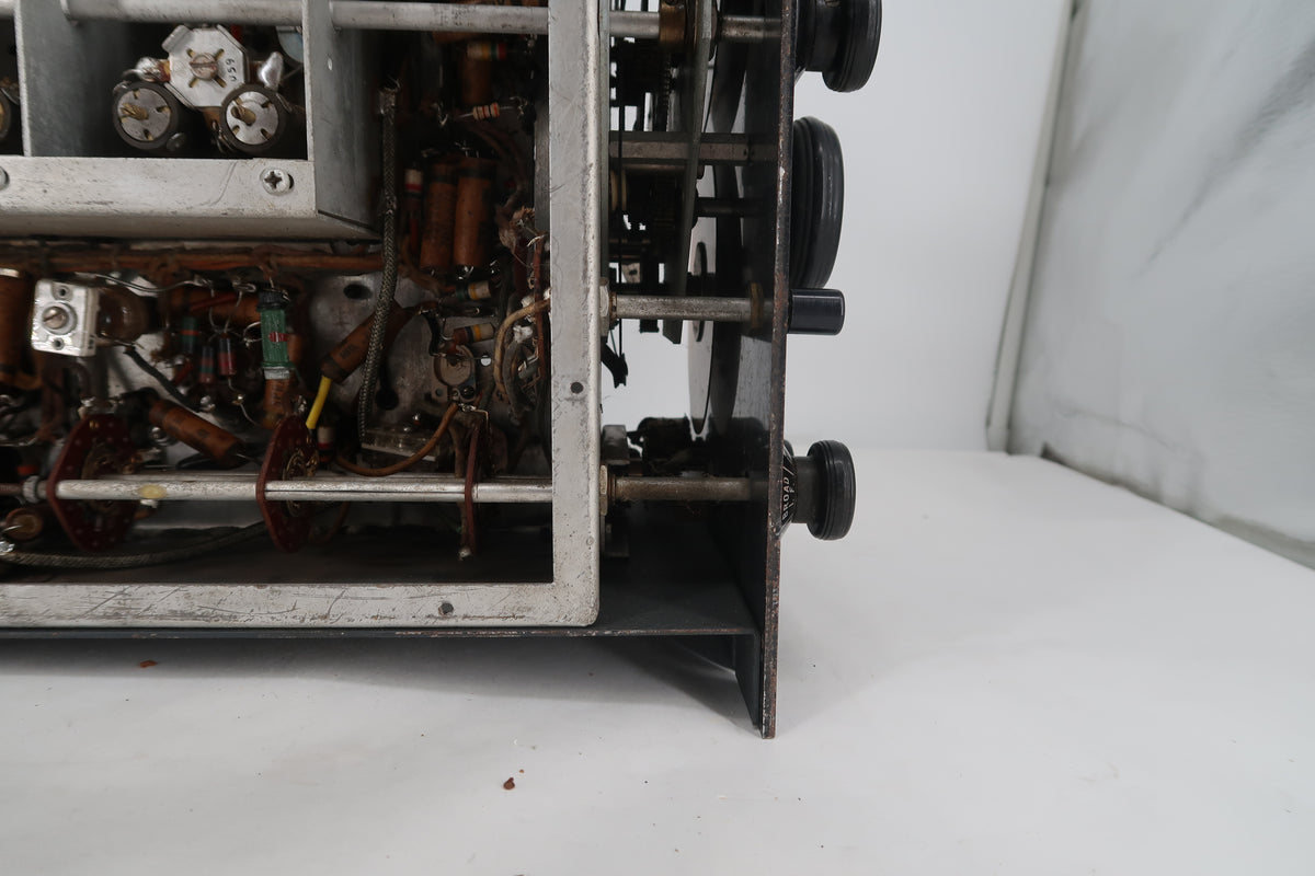 U20202 AS-IS Hallicrafters Super SkyRider Model SX-28 Receiver