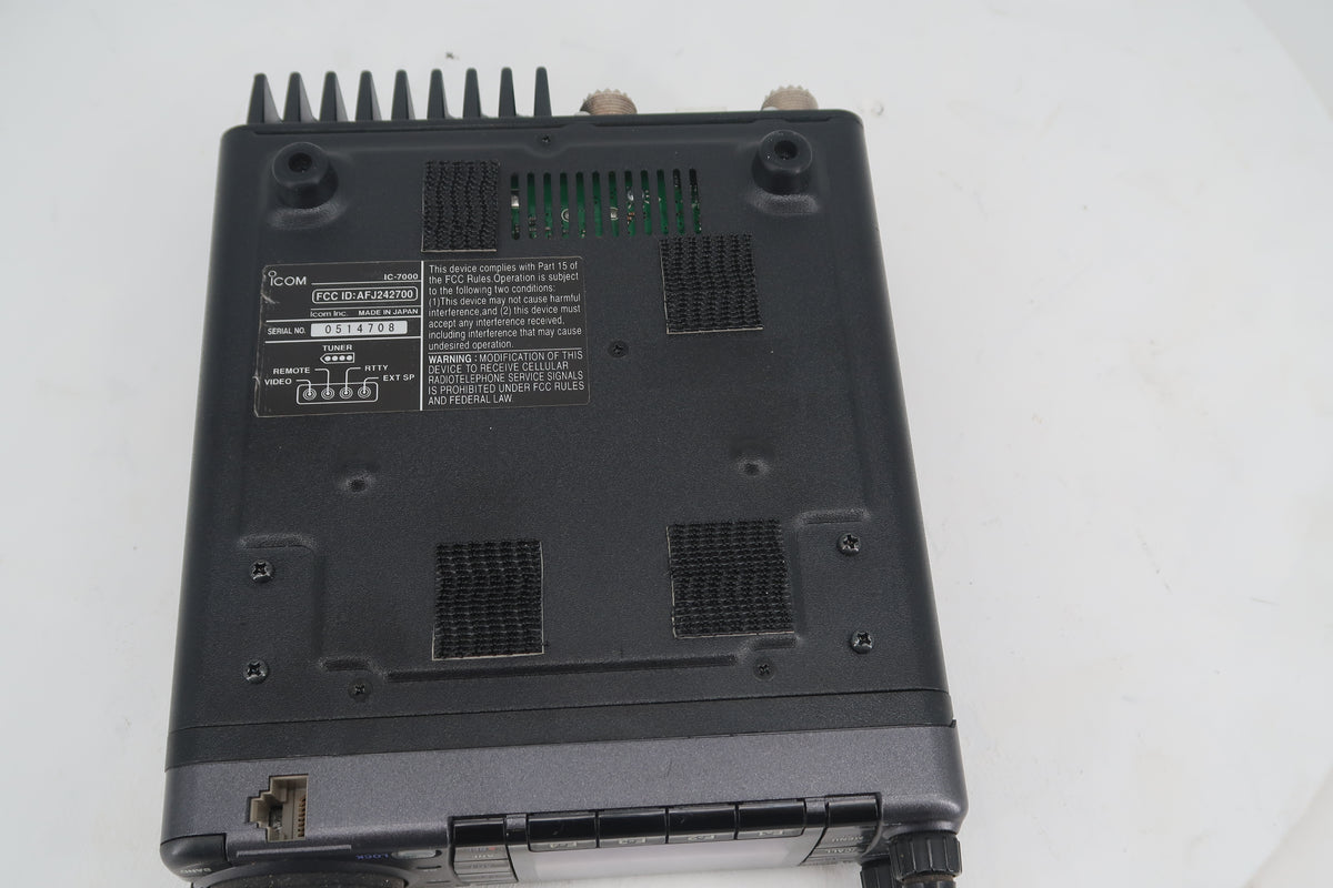 U20208 Used Icom IC-7000 HF/VHF/UHF All-Mode Transceiver