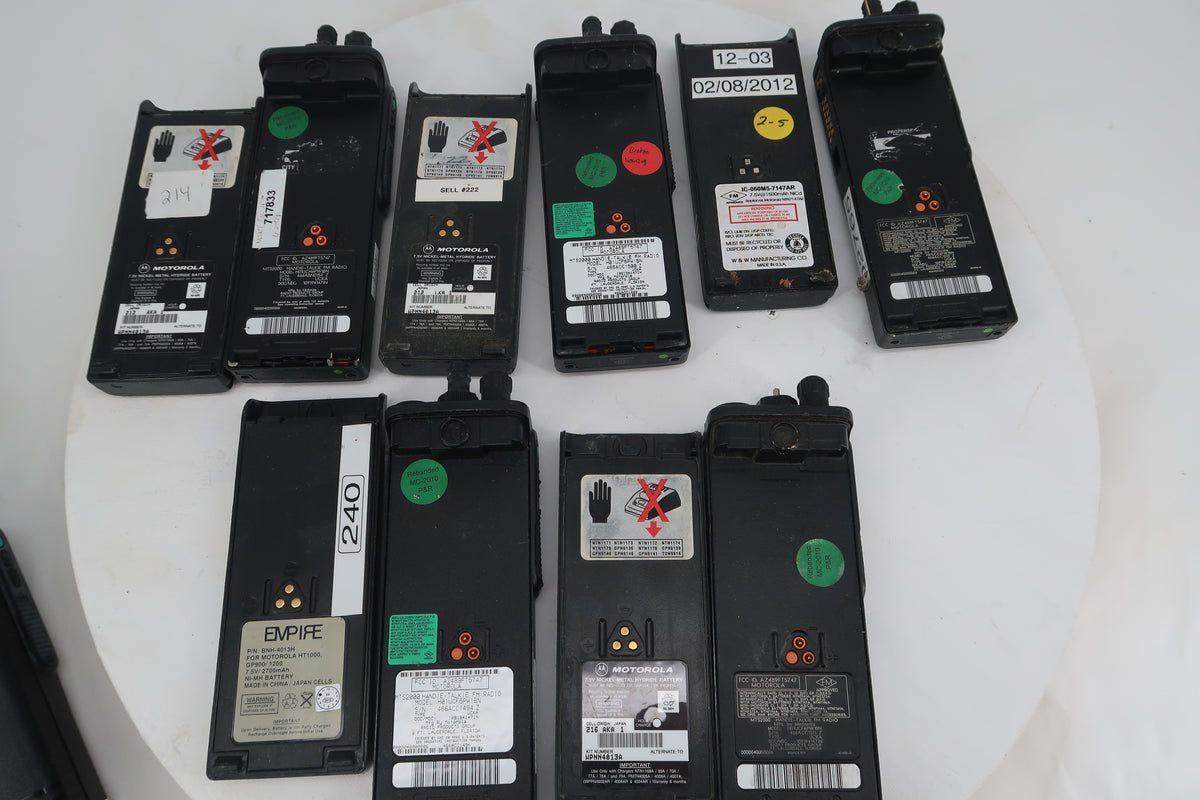 U20209 AS-IS Motorola MTS 2000 Flashport Handie-Talkie FM Radio Lot of 9 Model-H01UCH6PW1BN