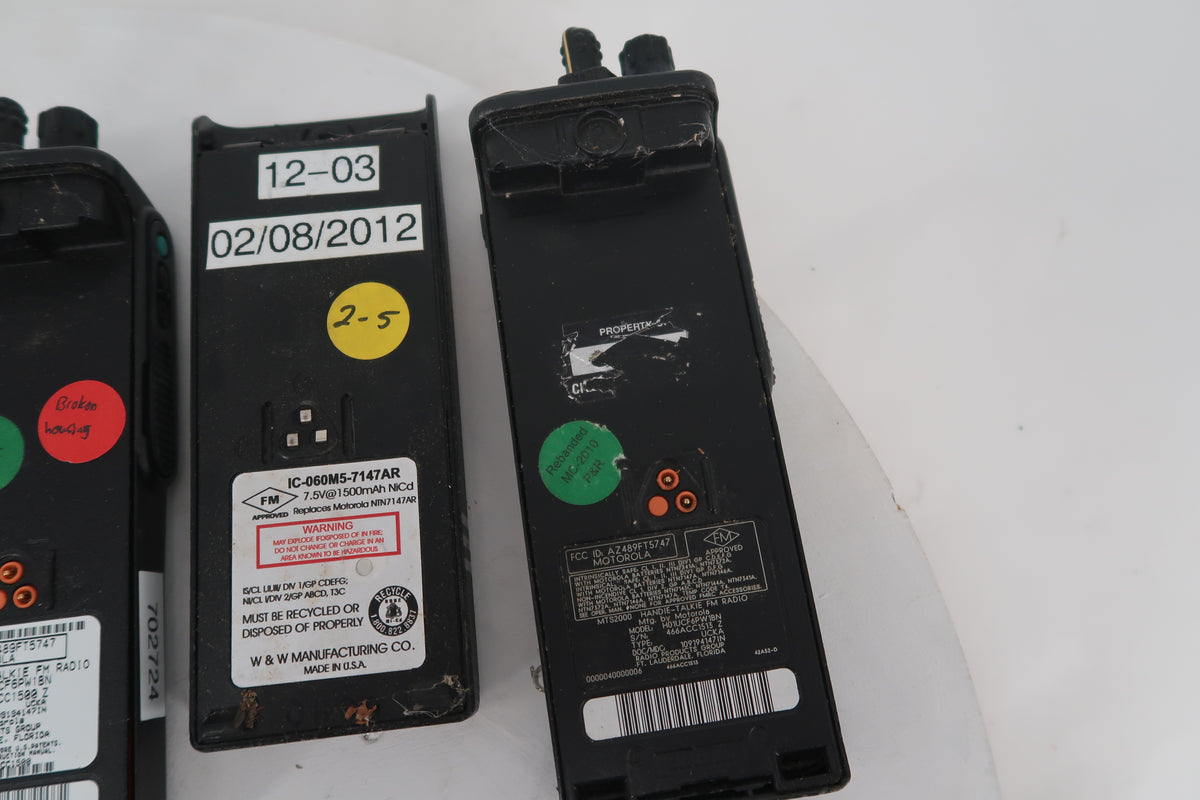 U20209 AS-IS Motorola MTS 2000 Flashport Handie-Talkie FM Radio Lot of 9 Model-H01UCH6PW1BN