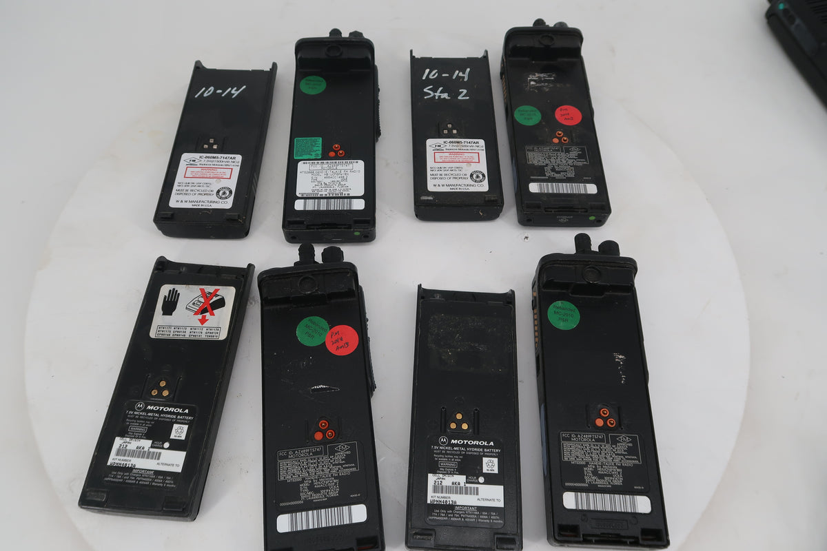 U20209 AS-IS Motorola MTS 2000 Flashport Handie-Talkie FM Radio Lot of 9 Model-H01UCH6PW1BN