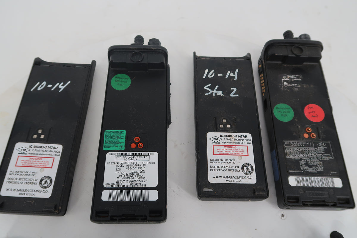 U20209 AS-IS Motorola MTS 2000 Flashport Handie-Talkie FM Radio Lot of 9 Model-H01UCH6PW1BN