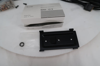 U20212 Used RMK-706 Icom MB-62 Mounting Bracket, OPC-581 Separation Cable, MB-63 Mounting Bracket