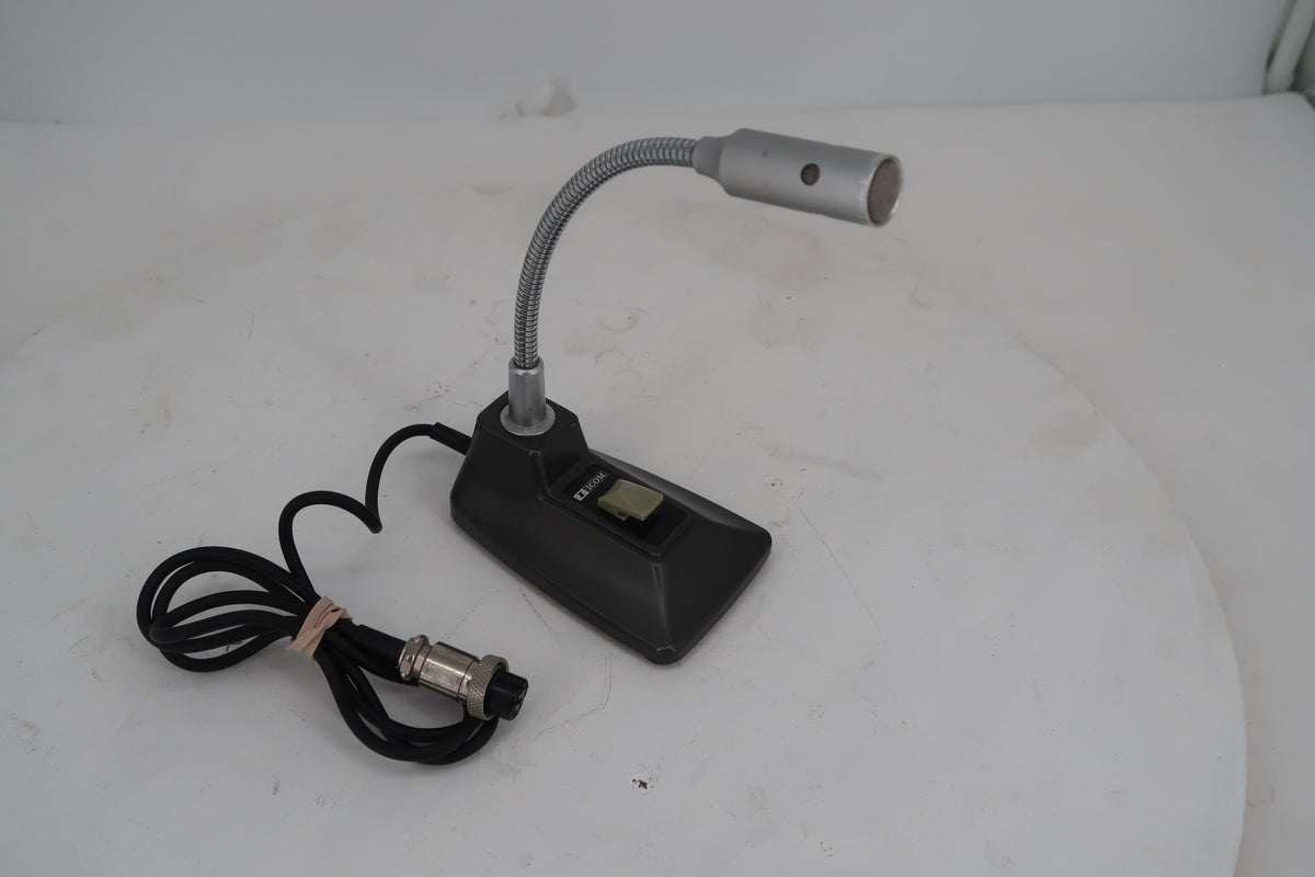 U20218 Used Icom IC-SM5 Desk Microphone w/8 pin connector