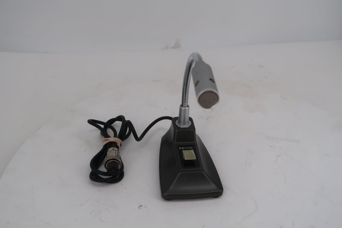 U20218 Used Icom IC-SM5 Desk Microphone w/8 pin connector