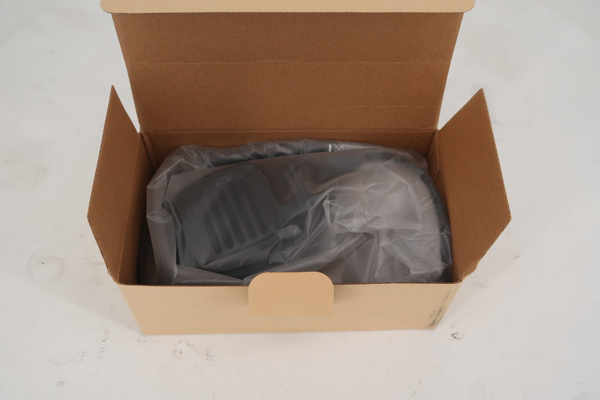 U20230 Never Used Yaesu SSM-17A Speaker/Microphone