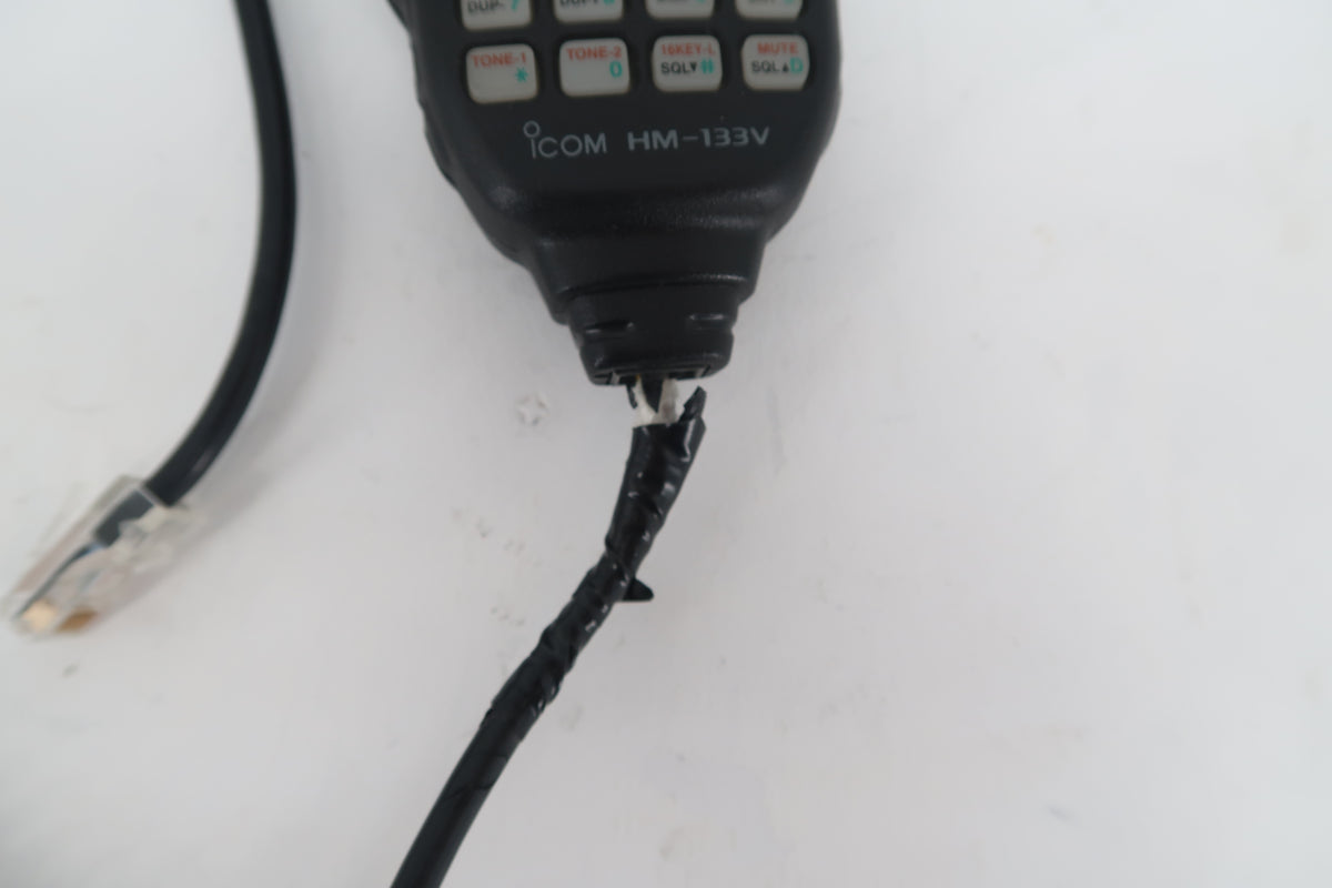 U20242 Used Icom HM-133V DTMF Backlit Hand Microphone