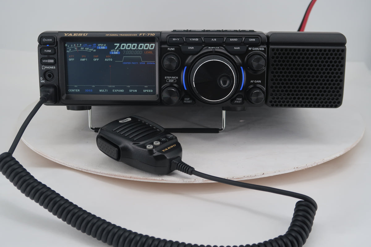 U20261 Used Yaesu FT-710 AESS HF/50MHz Transceiver w/SP-40 External Speaker