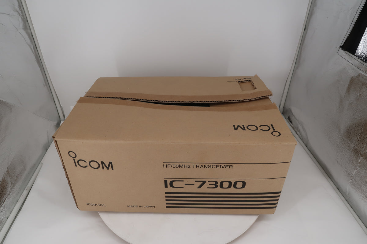 U20267 Used ICOM IC-7300 HF/50MHz 100W Transceiver