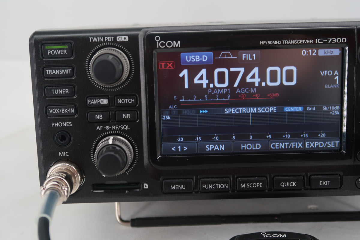 U20267 Used ICOM IC-7300 HF/50MHz 100W Transceiver