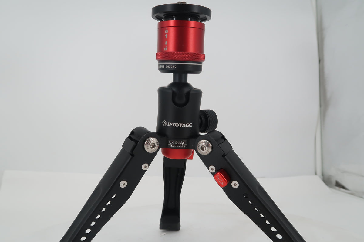 U20284 Used Tamron SP AF 28-105mm f/2.8 & Canon EF-S 18-55mm Lens Kit with iFootage Mini Tripod
