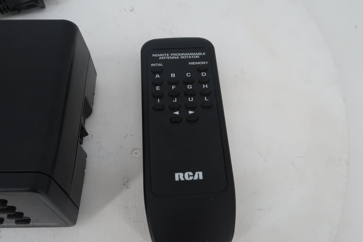 U20287 Used RCA Remote Programmable Antenna Rotator Model #VH226F Inside Control Only.
