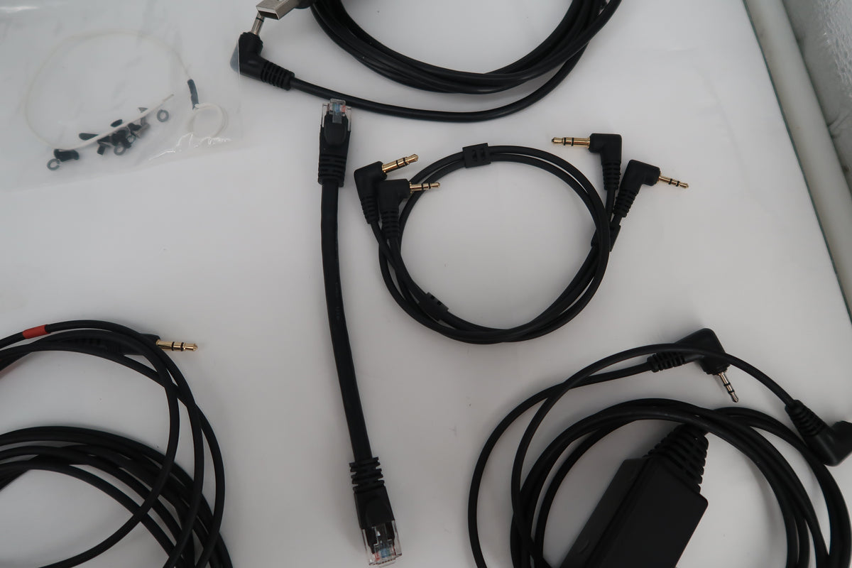 U20323 Used Elecraft KX3 HF/50MHz All-Mode 10W Transceiver & PX3 Panadapter in Elecraft Carrying Case