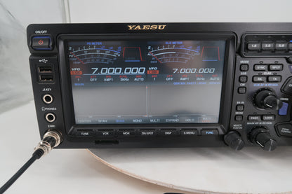 U20324 Used Yaesu FTDX-101D HF/50MHz All-Mode 100W Hybrid SDR Transceiver