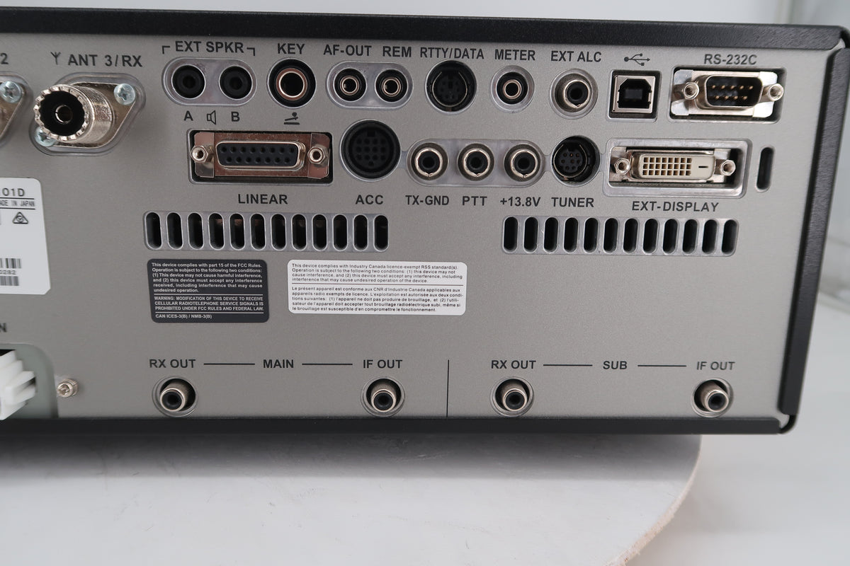 U20324 Used Yaesu FTDX-101D HF/50MHz All-Mode 100W Hybrid SDR Transceiver