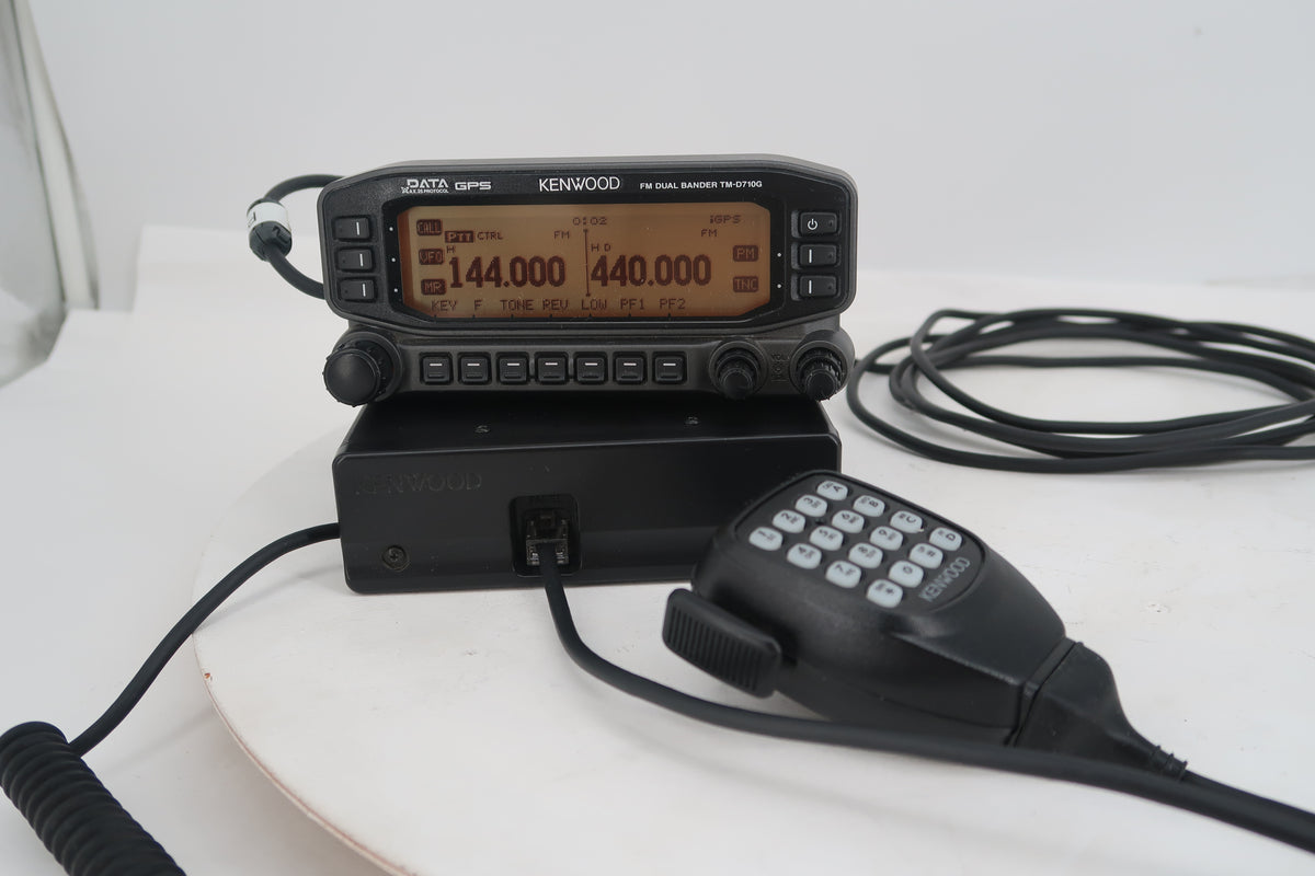 U20331 Used Kenwood TM-D710GA 144/440MHz Dual Band FM Transceiver w/Built-In GPS & TNC