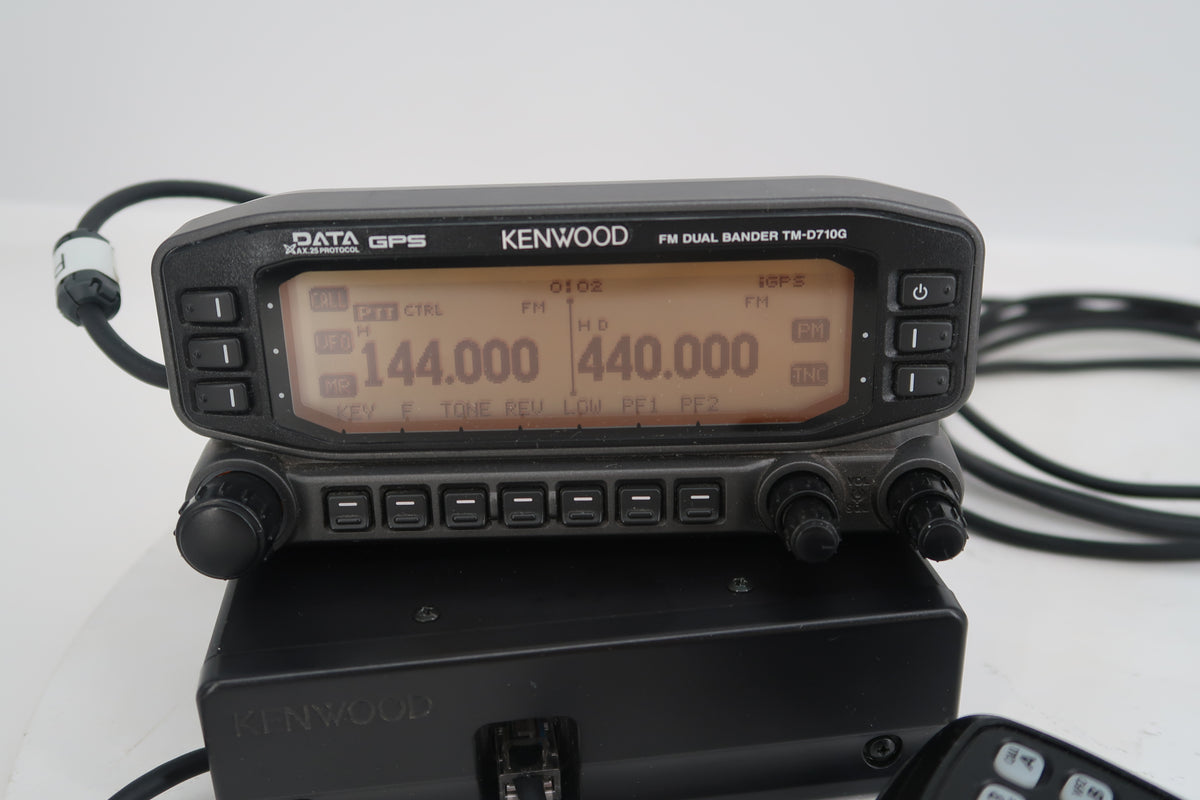 U20331 Used Kenwood TM-D710GA 144/440MHz Dual Band FM Transceiver w/Built-In GPS & TNC