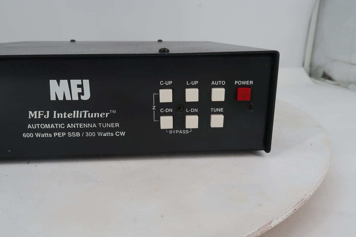 U20339 Used MFJ IntelliTuner MFJ-994B Automatic Antenna Tuner 600 Watts