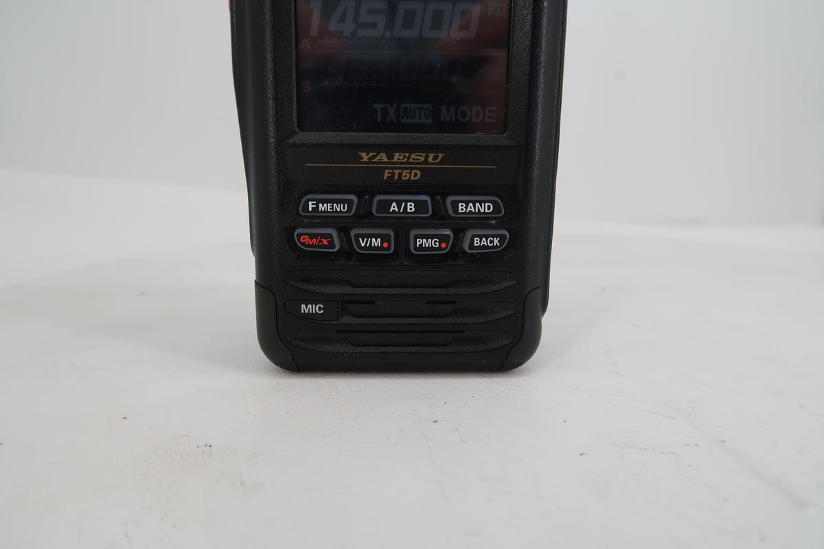 U20342 Used Yaesu FT5DR C4FM/FM 144/430MHz Dual Band Digital Handheld Transceiver