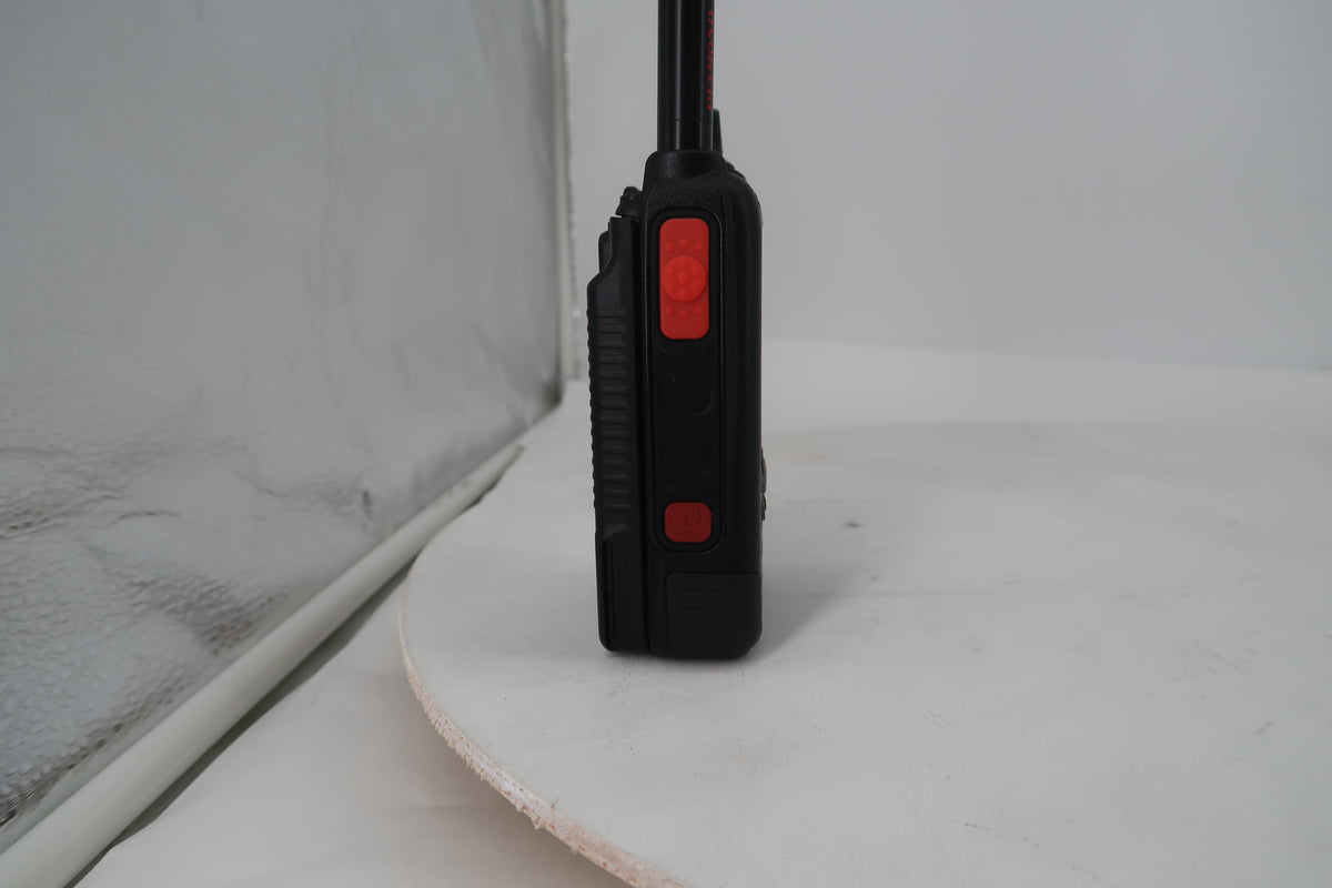 U20342 Used Yaesu FT5DR C4FM/FM 144/430MHz Dual Band Digital Handheld Transceiver