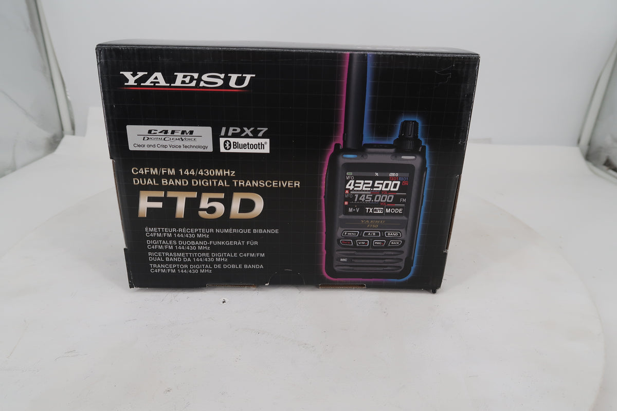 U20342 Used Yaesu FT5DR C4FM/FM 144/430MHz Dual Band Digital Handheld Transceiver