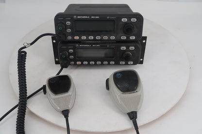 U20353 AS-IS Lot Untested of 2 Motorola MCS 2000 M01HX+822W Model II 800MHz 15W Radio