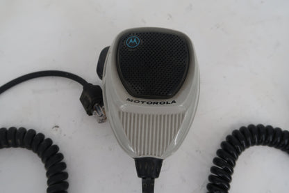 U20353 AS-IS Lot Untested of 2 Motorola MCS 2000 M01HX+822W Model II 800MHz 15W Radio