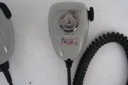 U20353 AS-IS Lot Untested of 2 Motorola MCS 2000 M01HX+822W Model II 800MHz 15W Radio