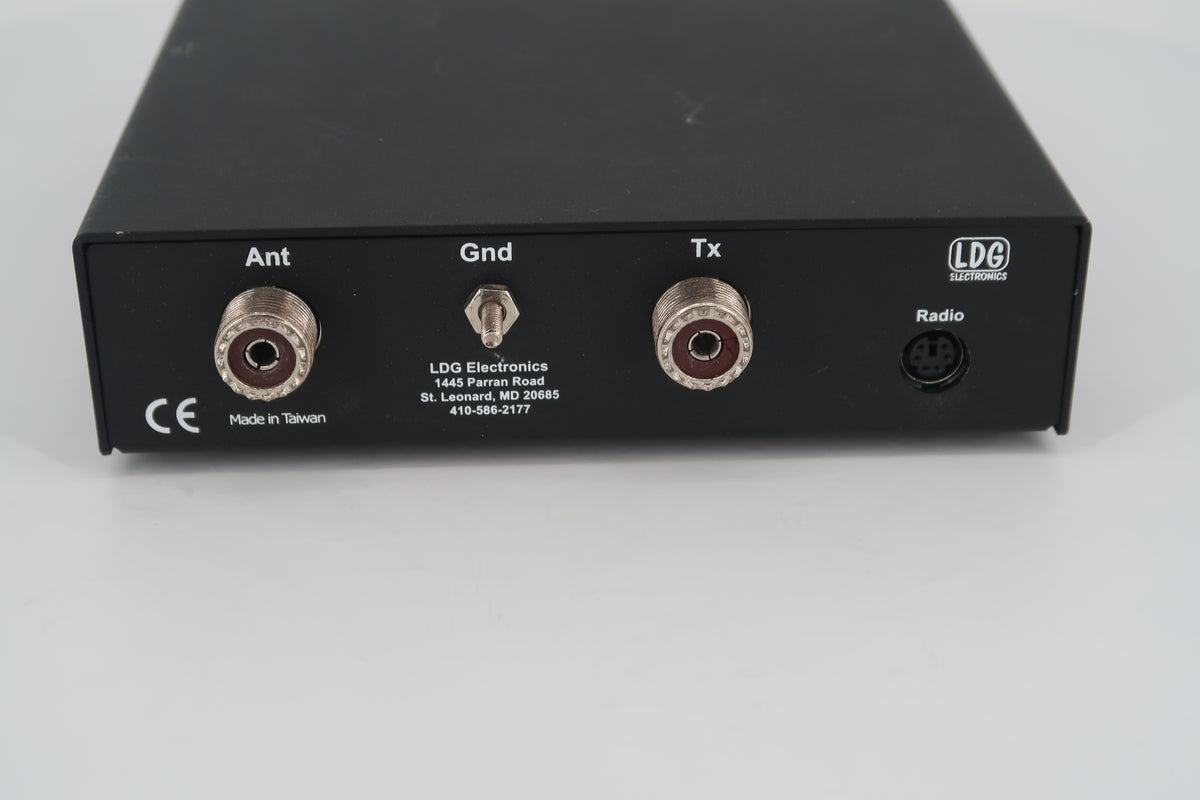 U20378 Used LDG IT-100 Automatic Antenna Tuner w/IC-105 Interconnect Cable