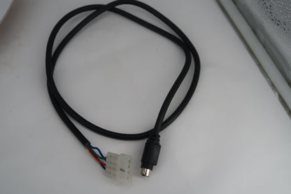 U20378 Used LDG IT-100 Automatic Antenna Tuner w/IC-105 Interconnect Cable