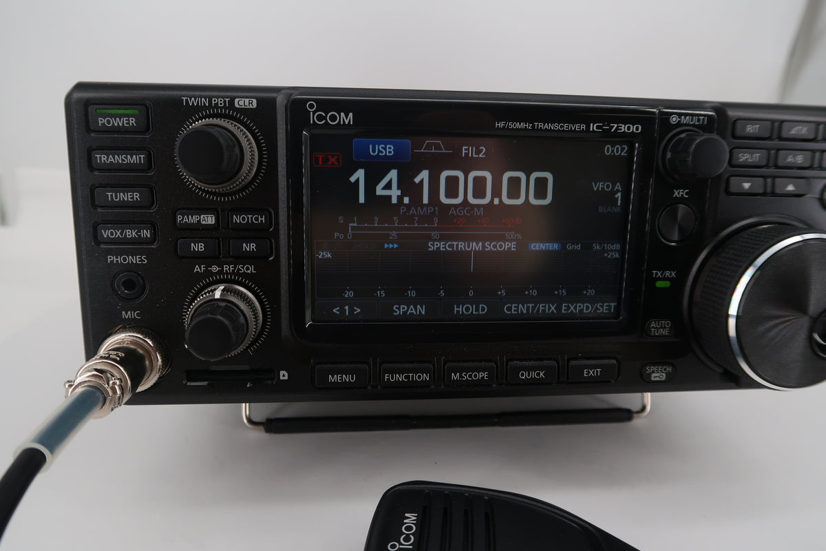 U20415 Used ICOM IC-7300 HF/50MHz 100W Transceiver