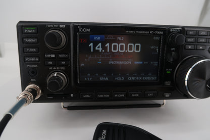 U20415 Used ICOM IC-7300 HF/50MHz 100W Transceiver