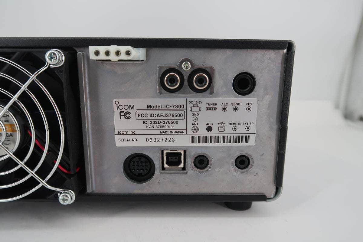 U20415 Used ICOM IC-7300 HF/50MHz 100W Transceiver