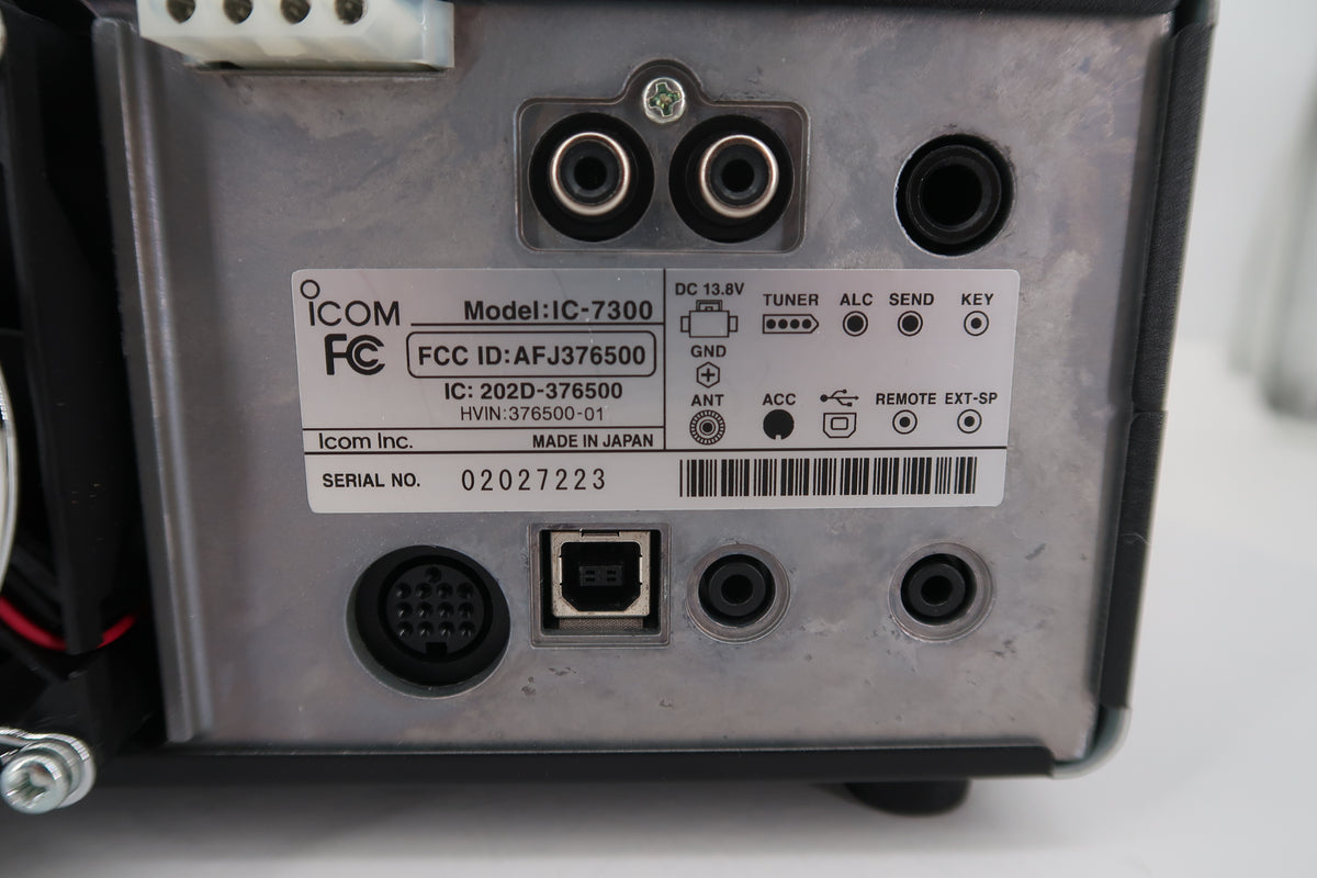U20415 Used ICOM IC-7300 HF/50MHz 100W Transceiver