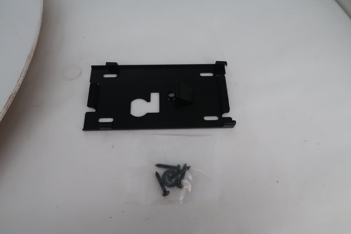 U20416 Used ICOM MB-105A Mounting Bracket & ICOM OPC-1443 Separation Cable (11.6 ft) for ICOM IC-7000